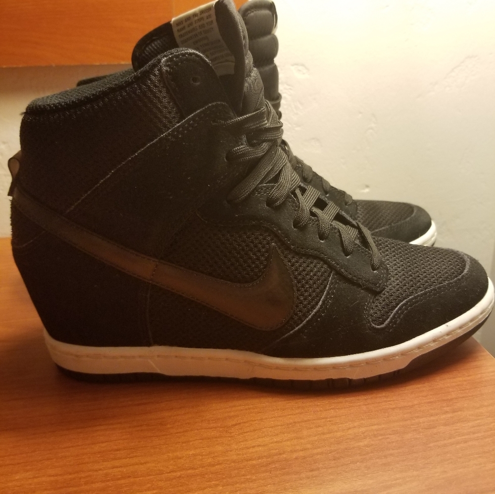 COPY - Womens nike sky hi dunk size 8